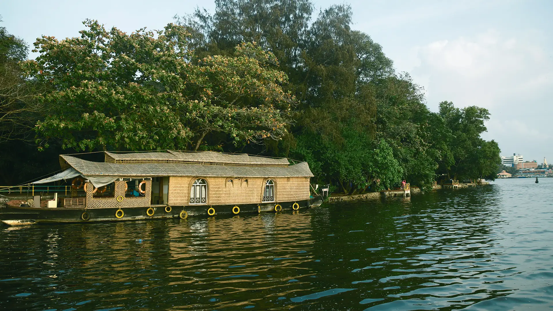 Paravur Backwaters and Lake